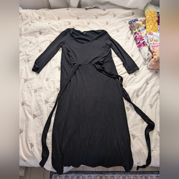 Black Garnet Hill ballet wrap midi length dress size xs with lots of stretch - Picture 4 of 10
